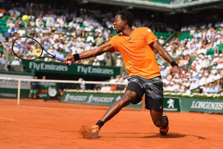 包含F1赛场再起风云:南城赤兔队击败天山火箭队,脚步移动更到位传控打穿防线的词条 包含F1赛场再起风云:南城赤兔队击败天山火箭队,脚步移动更到位传控打穿防线的词条