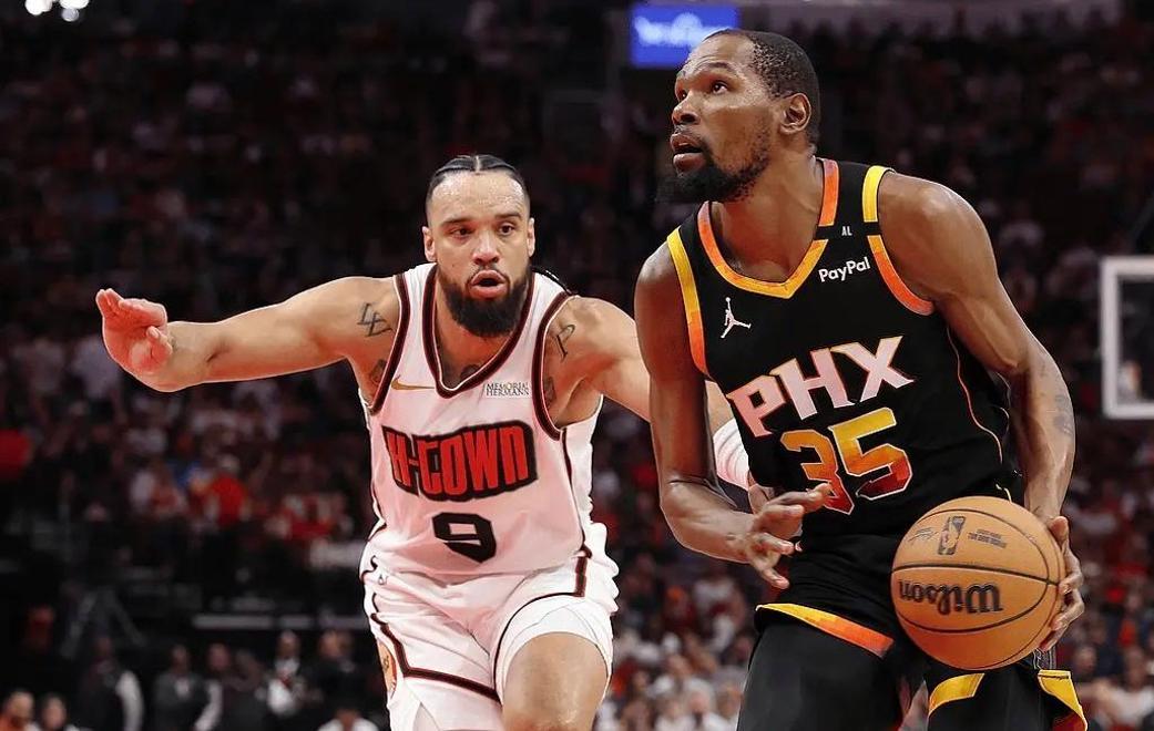 关于篮网带队取胜！，浓眉哥重要时刻比赛局势复杂赛场气氛高涨的信息